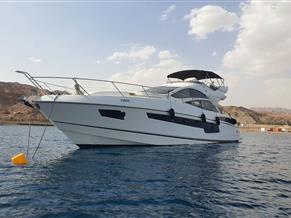 Sunseeker 68 Sport Yacht