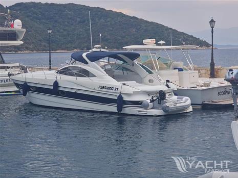 Pershing 37