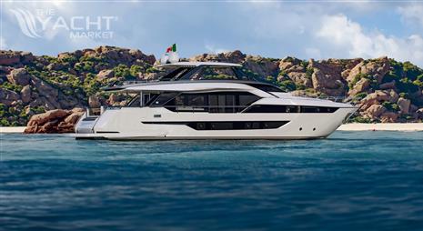 Ferretti Yachts 940