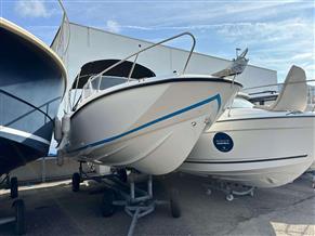 QUICKSILVER QUICKSILVER ACTIV 675 SUNDECK