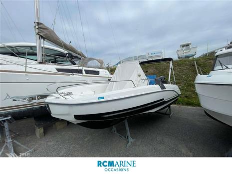 BENETEAU FLYER 6.6 SPACEDECK