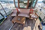 CUSTOM CUSTOM HOUSE BOAT