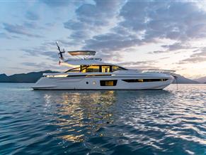 Azimut Yachts S8