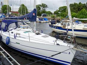 Beneteau Oceanis 323