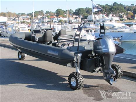 Sealegs 9.0M Hydrasol Amphibious Rib