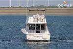 Riviera 33 Flybridge - Picture 5