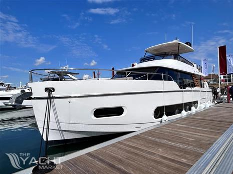 Azimut MAGELLANO 60