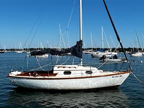 Cape Dory 22D