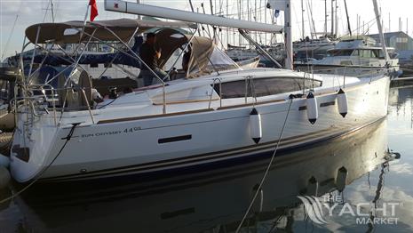 Jeanneau Sun Odyssey 44 Deck salon