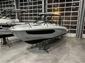 BENETEAU FLYER 8 SUNDECK