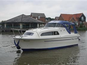 Viking 24 Cockpit Cruiser