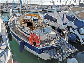 HALLBERG RASSY HALLBERG RASSY 352