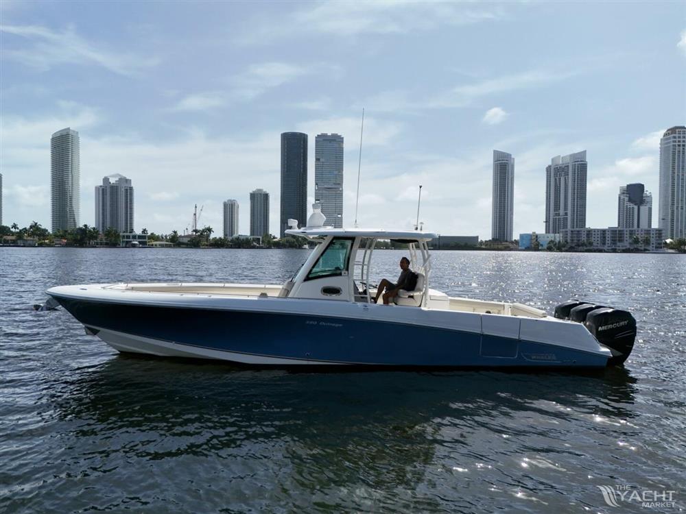 2017 Boston Whaler