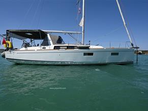 Beneteau Oceanis 38.1