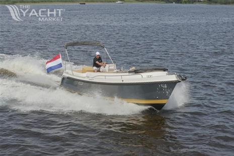 Interboat Intender 850