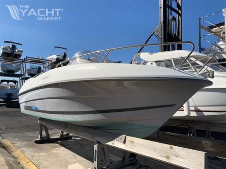 BENETEAU FLYER 550