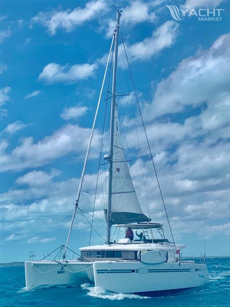 Lagoon Lagoon 450 - Used Sail Catamaran for sale