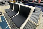 Fairline 40 - New seats on Flybridge