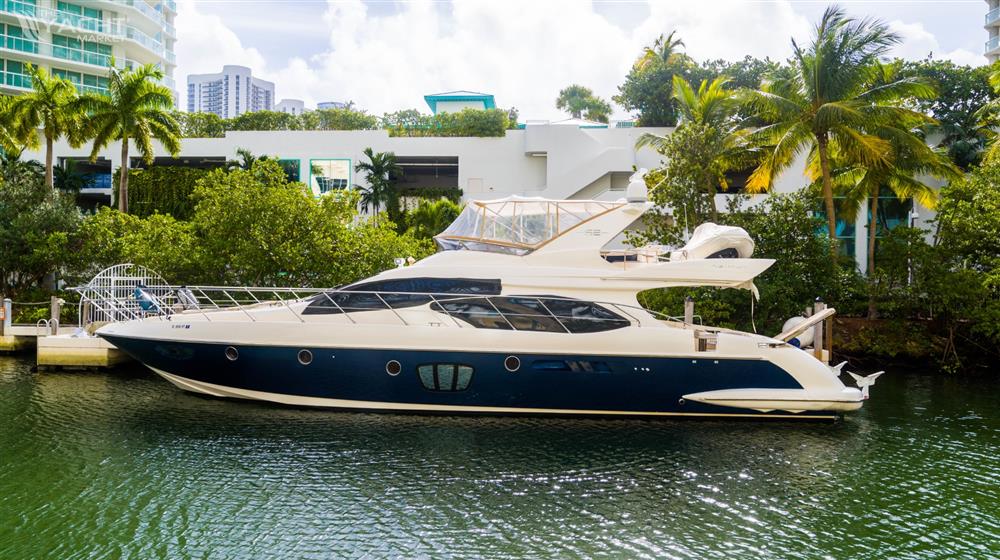 2010 Azimut