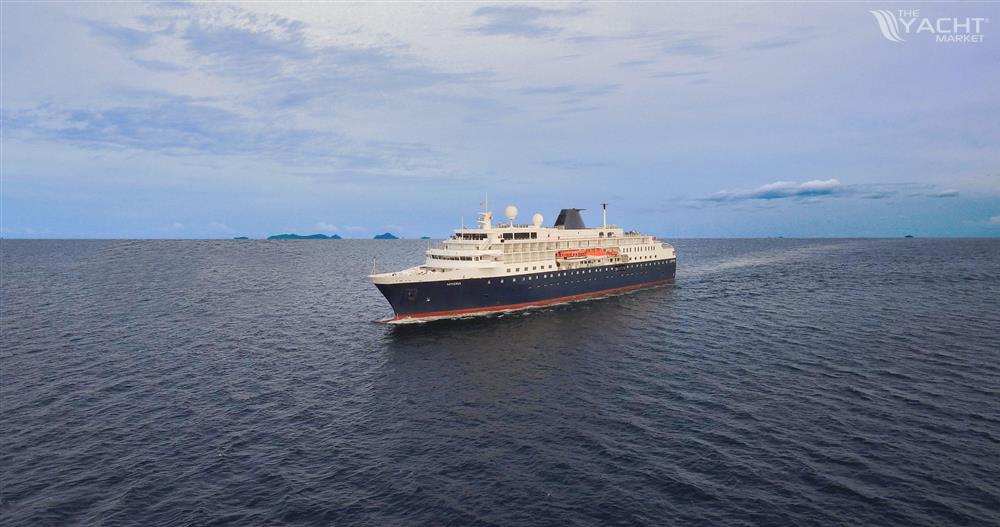 Boutique Cruise Vessel RINA – No.73986 - OKEAN NIKOLAEV-MARIOTTI-GENOVA