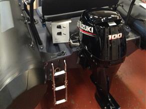 Zodiac Nautic/Suzuki DF100BTL Zodiac Pro5.5/Suzuki DF100BTL and Snipe Road trailer