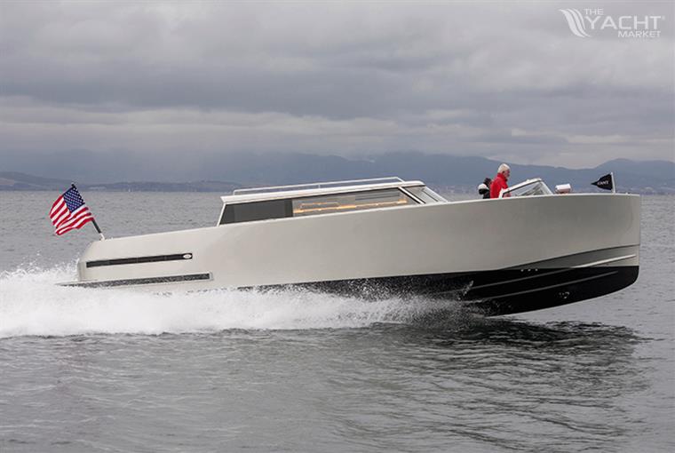 Reliant Yachts X40T Limousine