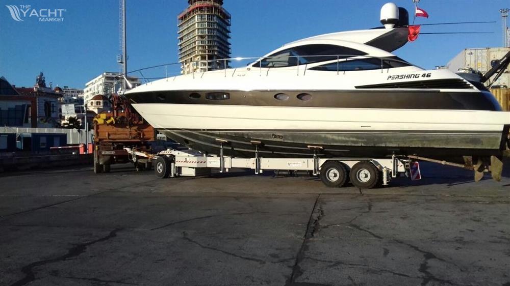 Pershing 46