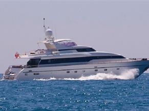 Mangusta 88 SL Raised Pilot House