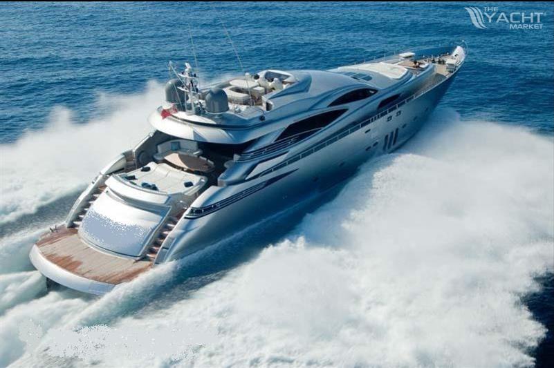 Pershing 115 - Manufacturer image
