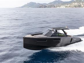 EVO Yachts EVO R4