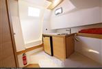 Rhea 27 Escapade