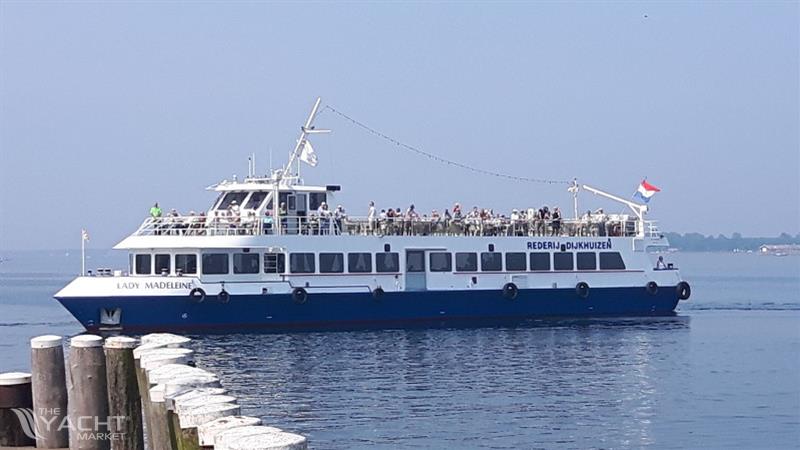 Passenger 450 pax restaurant vessel