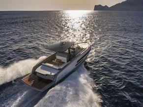 Invictus GT 370 Invictus GT 370