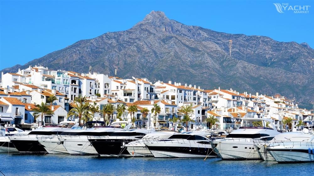 18 MT. BERTH IN PUERTO JOSE BANUS, MARBELLA, SPAIN SPAIN