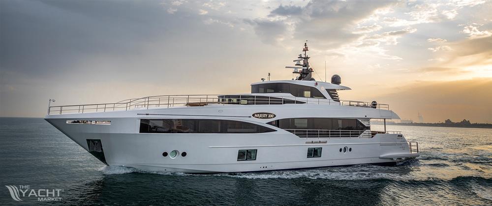 Majesty Yachts 100