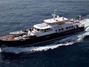 Explorer Trawler 33