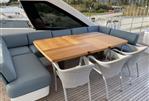 Princess 30M - Sundeck dining area
