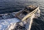 Evo Yachts V8