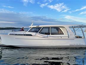 Greenline 33 Solar HYBRID