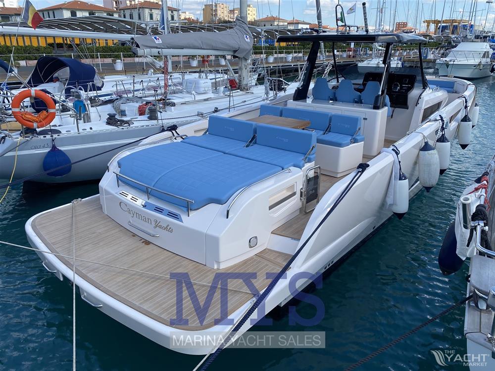 Cayman Yachts 400 WA NEW - IMG_8801