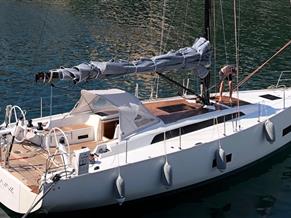 Solaris Yachts Solaris 44