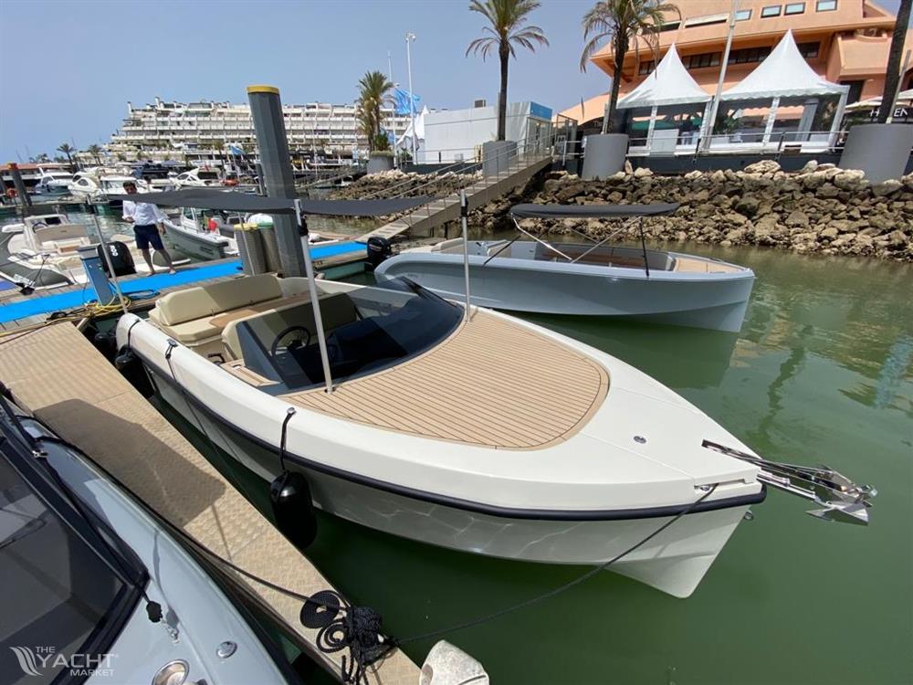 RAND BOATS SPIRIT 25