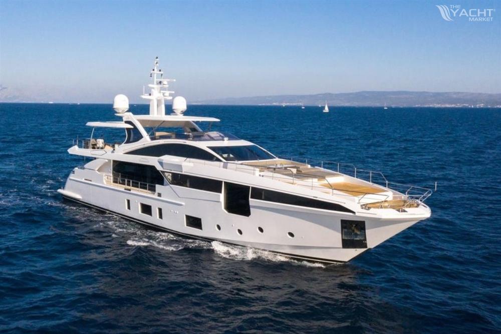 Azimut Grande 35 Metri - Azimut Grande 35 Metri (2019)
