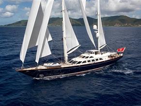 Perini Navi 40M