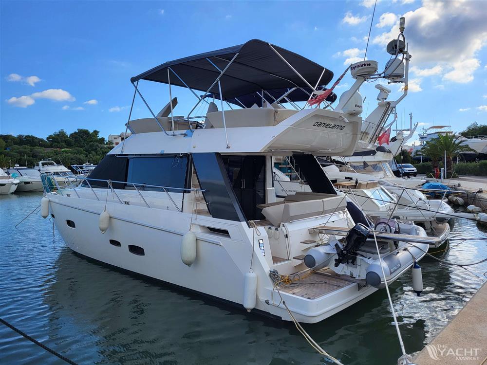 Sealine F46
