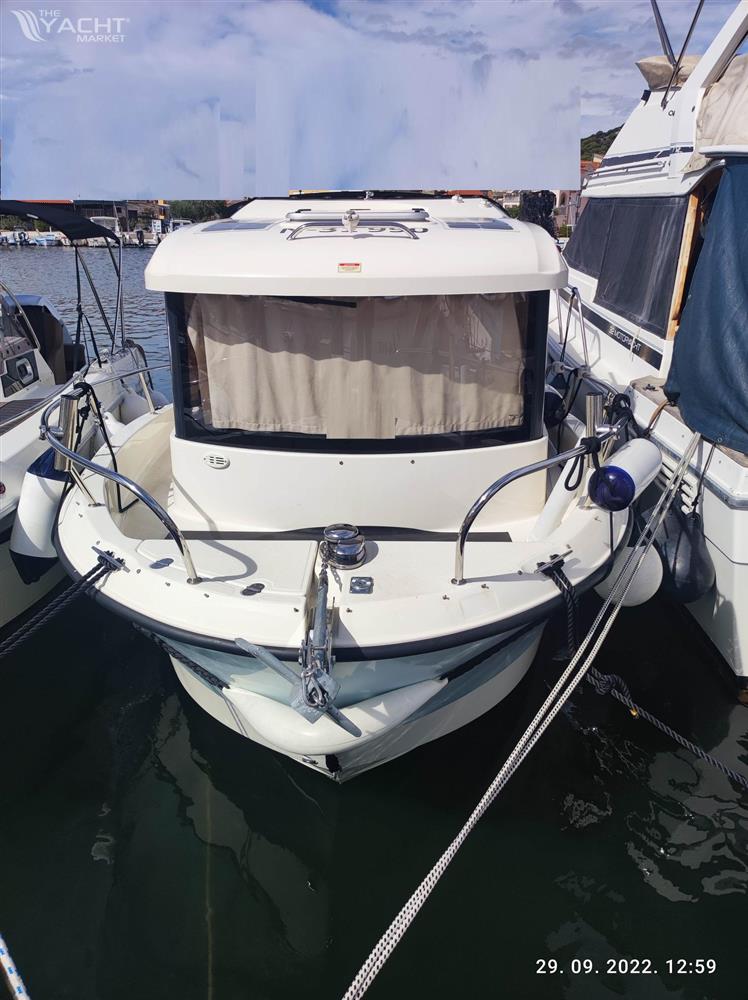 Quicksilver 605 Pilothouse