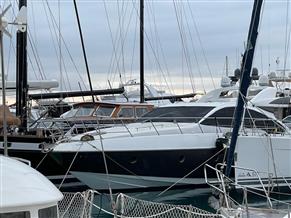 Azimut 68S