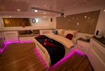 custom diving yacht liveaboard