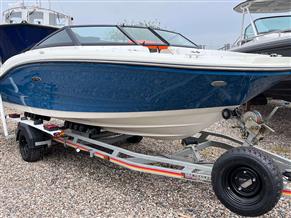 Sea Ray 190 SPXE Outboard