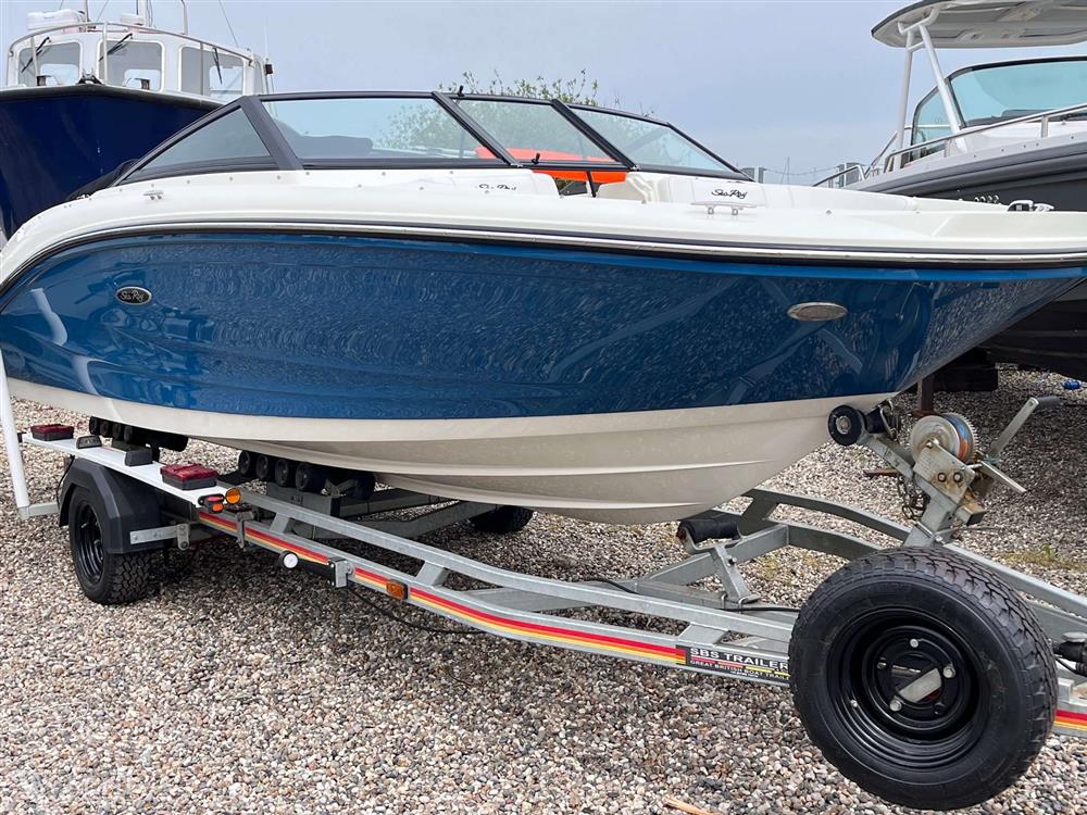 Sea Ray 190 SPXE Outboard
